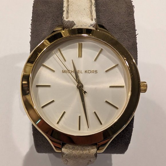 Michael Kors Women's Runway Mk2273 White Leather Analog Quartz - Picture 4 of 5